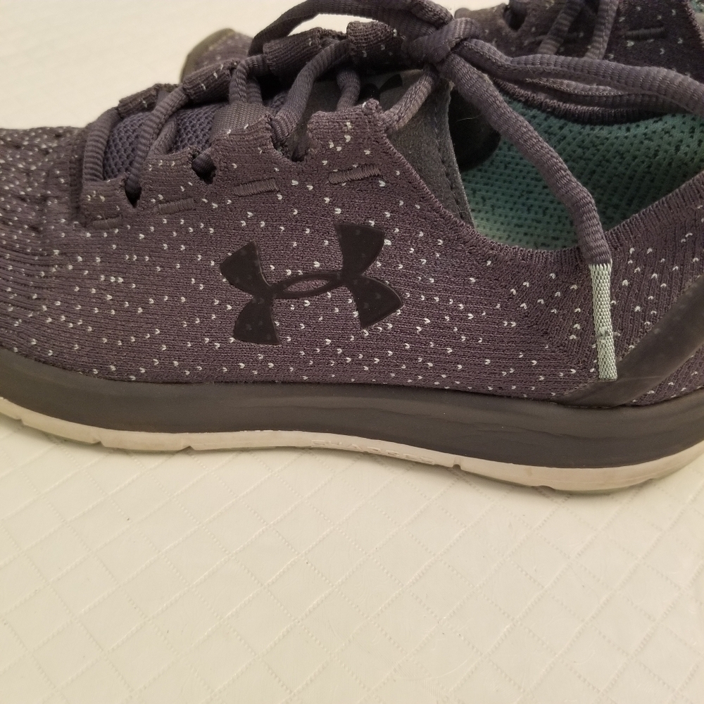 Under Armour Running sneaker Women's size 9.5  Grey - Picture 3 of 8